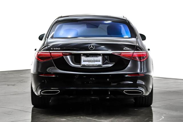 Photo of 2021 Black Mercedes-Benz S-Class