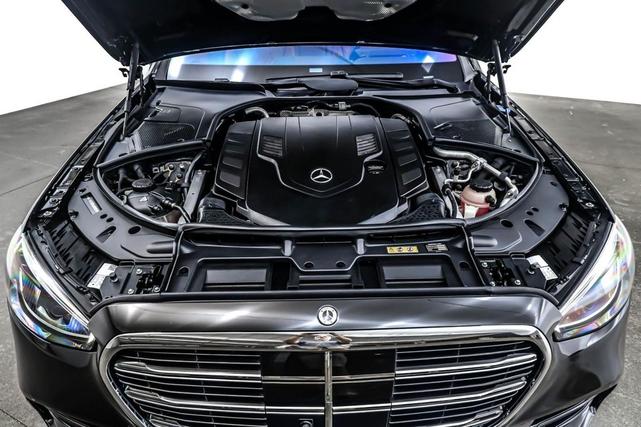 Photo of 2021 Black Mercedes-Benz S-Class