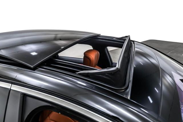 Photo of 2021 Black Mercedes-Benz S-Class