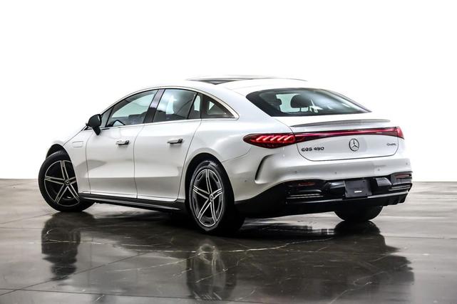 Photo of 2023 Polar White Mercedes-Benz EQS 450