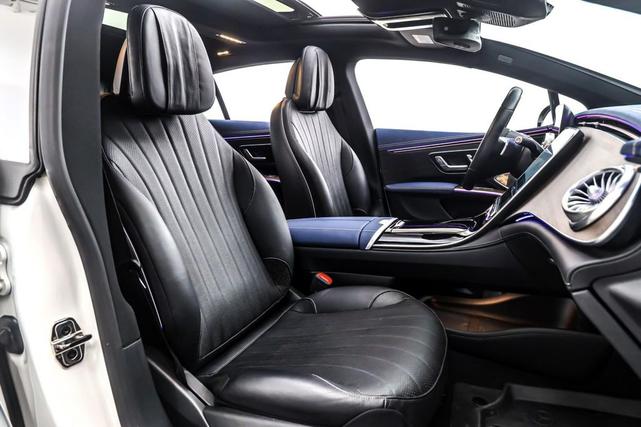 Photo of 2023 Polar White Mercedes-Benz EQS 450
