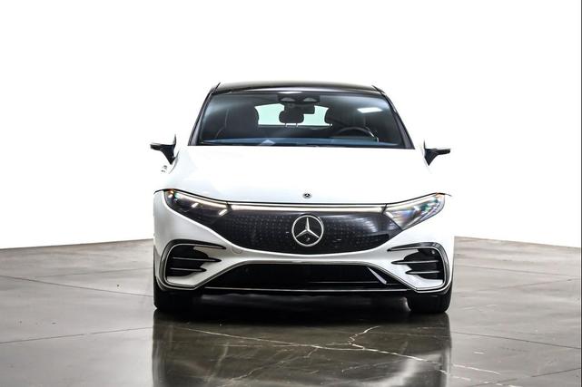 Photo of 2023 Polar White Mercedes-Benz EQS 450
