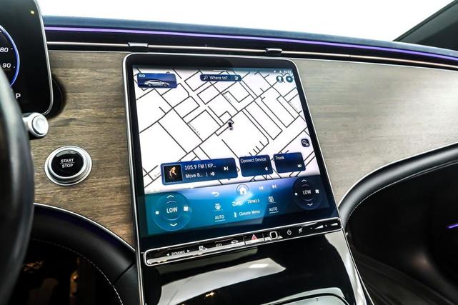 Photo of 2023 Polar White Mercedes-Benz EQS 450