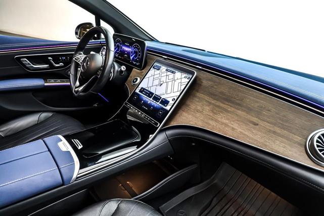 Photo of 2023 Polar White Mercedes-Benz EQS 450