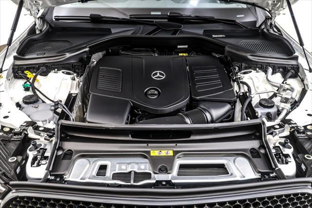 Photo of 2025 Polar White Mercedes-Benz GLC 350e