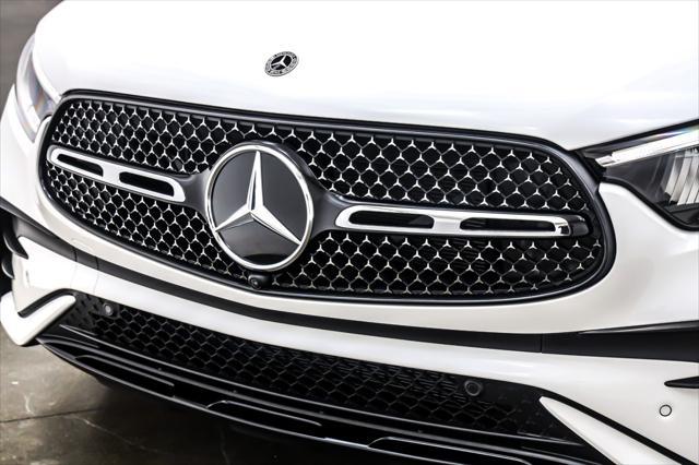 Photo of 2025 Polar White Mercedes-Benz GLC 350e