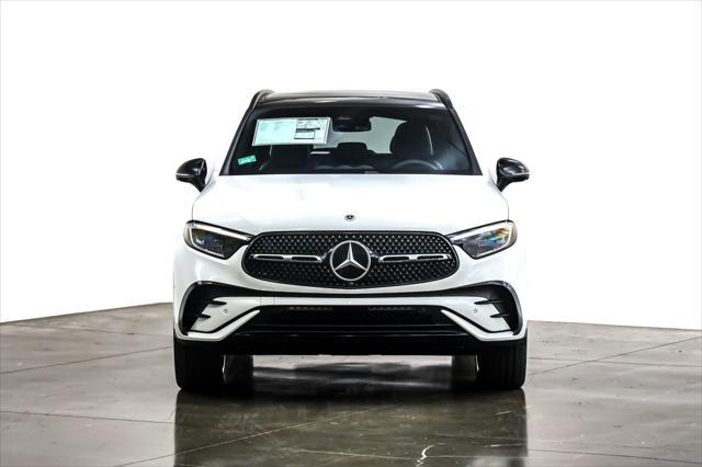 Photo of 2025 Polar White Mercedes-Benz GLC 350e