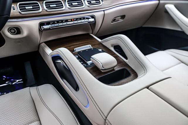 Photo of 2026 Polar White Mercedes-Benz GLE 450e