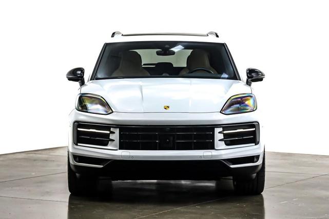 Photo of 2024 White Porsche Cayenne