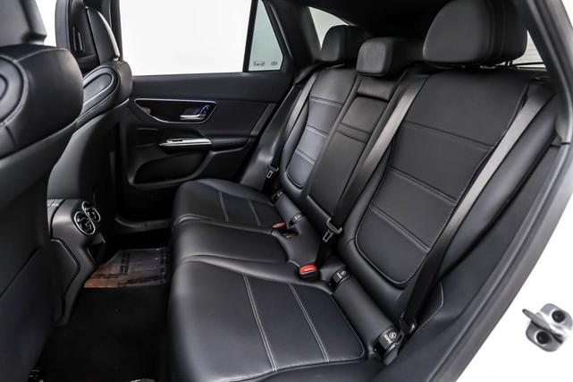 Photo of 2025 Polar White Mercedes-Benz GLC 350e