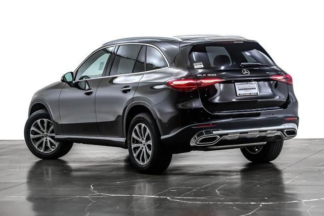 Photo of 2025 Black Mercedes-Benz GLC 300