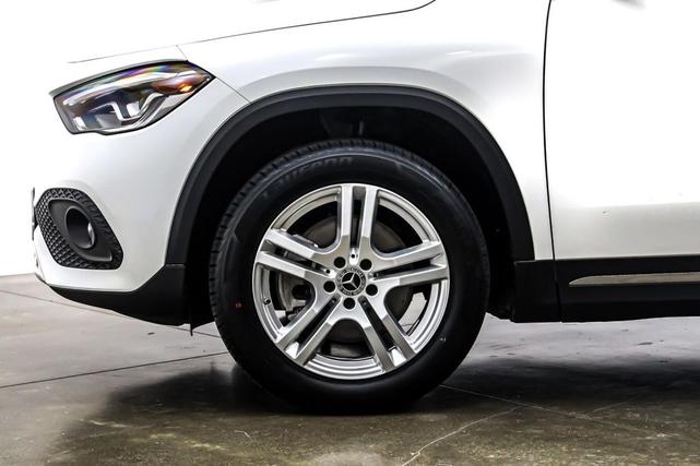 Photo of 2021 Polar White Mercedes-Benz GLA 250