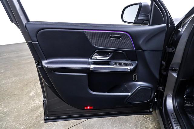 Photo of 2022 Mountain Grey Metallic Mercedes-Benz GLB 250