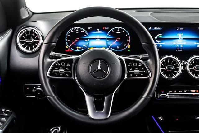 Photo of 2022 Mountain Grey Metallic Mercedes-Benz GLB 250
