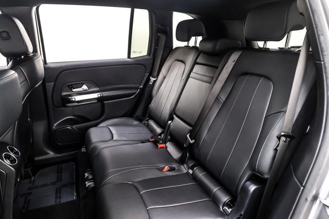 Photo of 2022 Mountain Grey Metallic Mercedes-Benz GLB 250