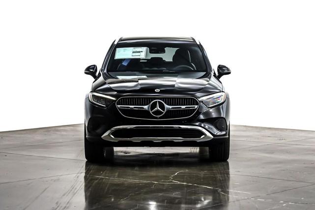 Photo of 2026 Black Mercedes-Benz GLC 300