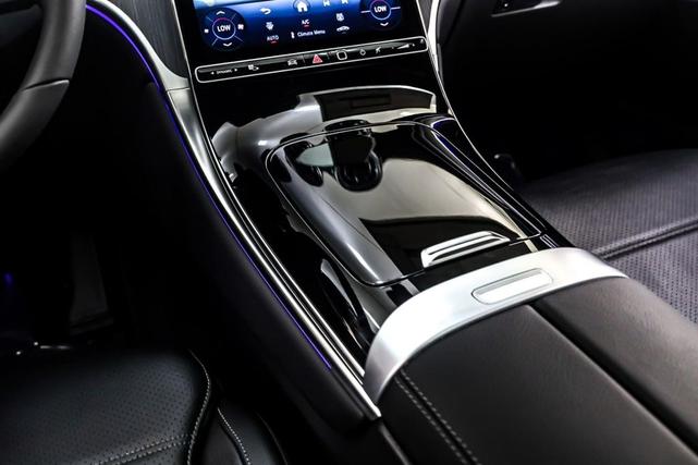 Photo of 2026 Black Mercedes-Benz GLC 300