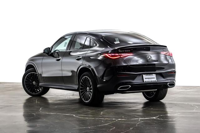 Photo of 2025 Black Mercedes-Benz GLC 300