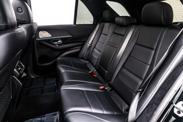 Photo of 2022 Black Mercedes-Benz GLE 350