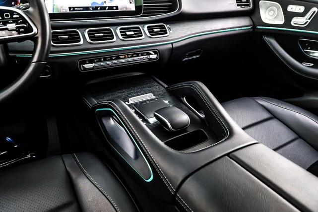 Photo of 2022 Black Mercedes-Benz GLE 350