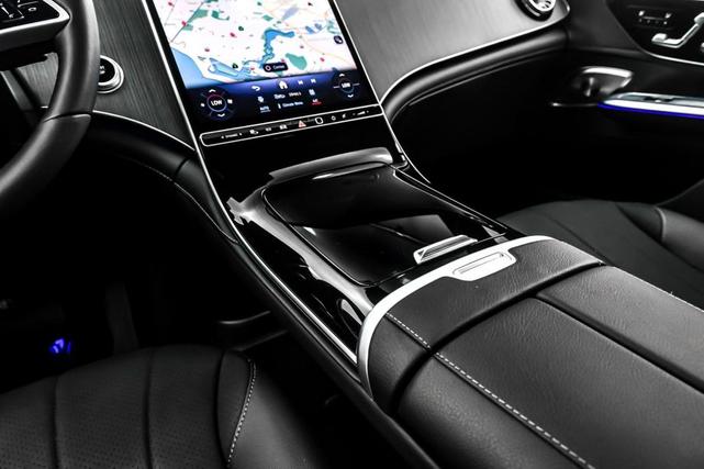 Photo of 2025 Obsidian Black Metallic Mercedes-Benz EQE 350+