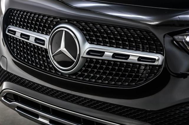 Photo of 2023 Night Black Mercedes-Benz GLA 250
