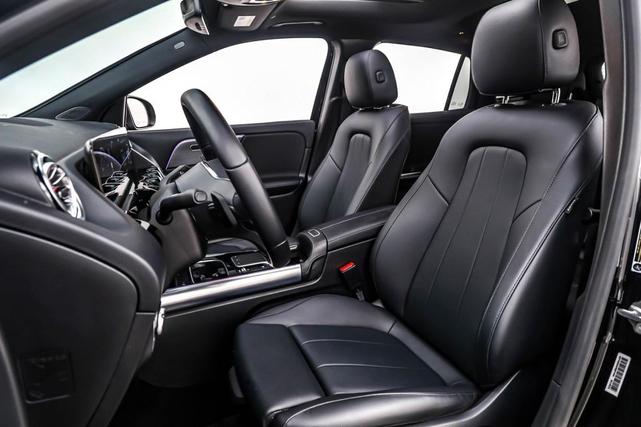 Photo of 2023 Night Black Mercedes-Benz GLA 250