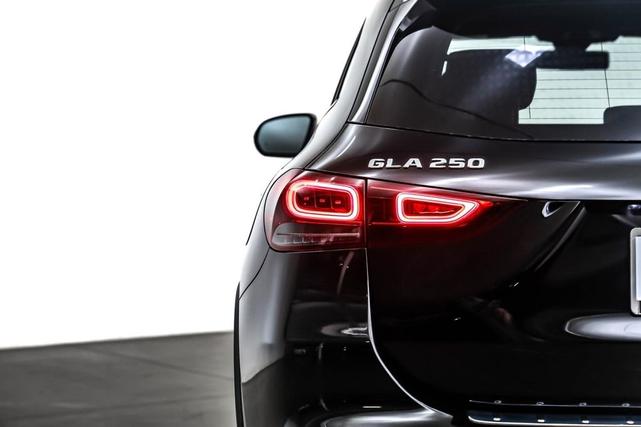 Photo of 2023 Night Black Mercedes-Benz GLA 250