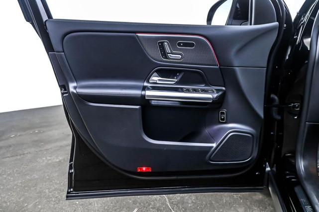 Photo of 2023 Night Black Mercedes-Benz GLA 250