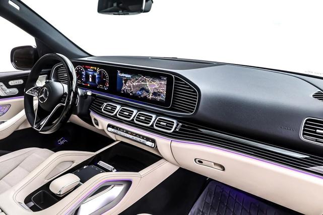 Photo of 2025 Black Mercedes-Benz GLE 450e