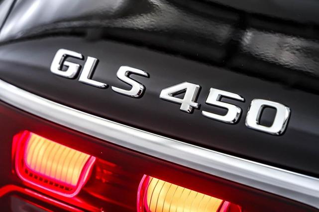 Photo of 2025 Black Mercedes-Benz GLS 450