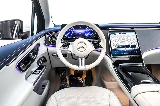 Photo of 2024 Polar White Mercedes-Benz EQE 350+