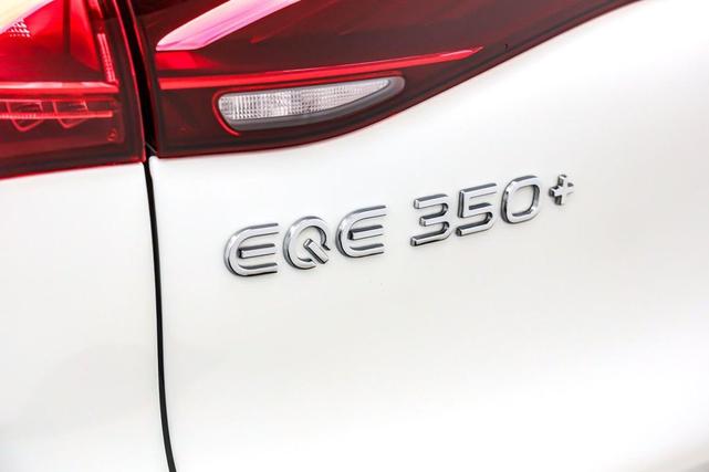 Photo of 2024 Polar White Mercedes-Benz EQE 350+