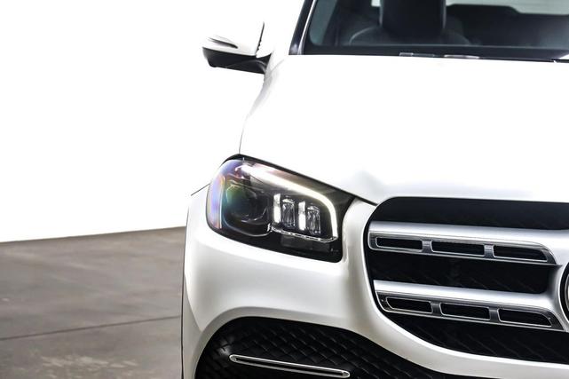 Photo of 2023 Polar White Mercedes-Benz GLS 450