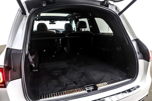 Photo of 2023 Polar White Mercedes-Benz GLS 450