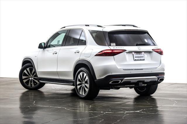 Photo of 2025 Polar White Mercedes-Benz GLE 450e