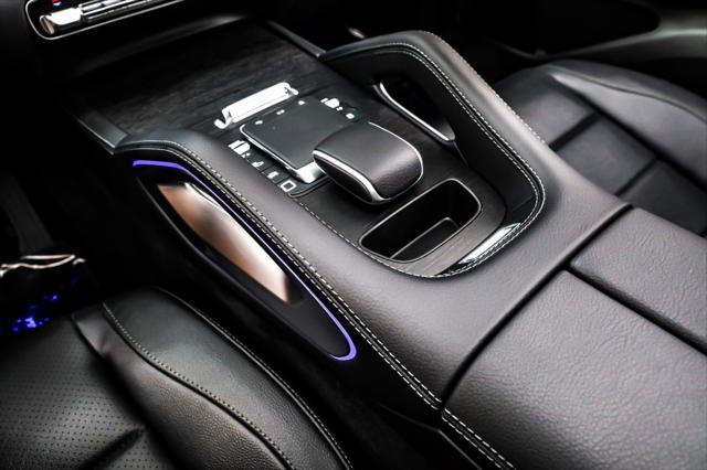 Photo of 2025 Polar White Mercedes-Benz GLE 450e
