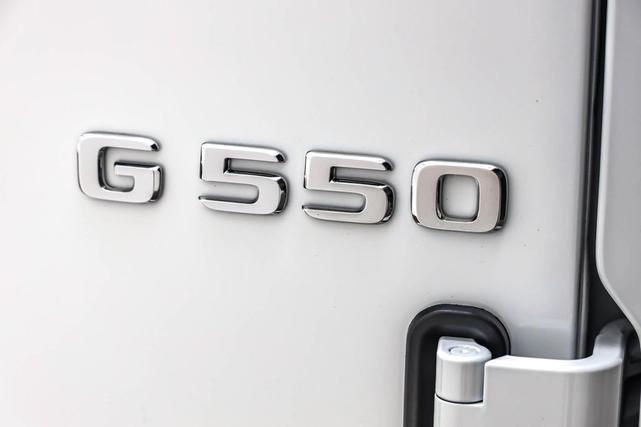 Photo of 2025 MANUFAKTUR Moonlight White Metallic Mercedes-Benz G-Class