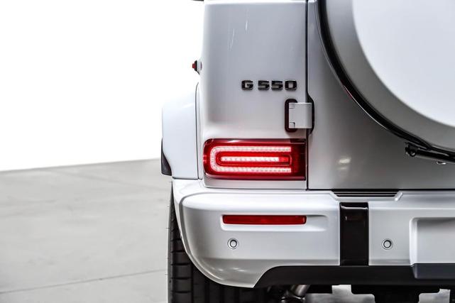 Photo of 2025 MANUFAKTUR Moonlight White Metallic Mercedes-Benz G-Class