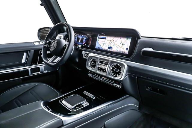 Photo of 2025 MANUFAKTUR Moonlight White Metallic Mercedes-Benz G-Class