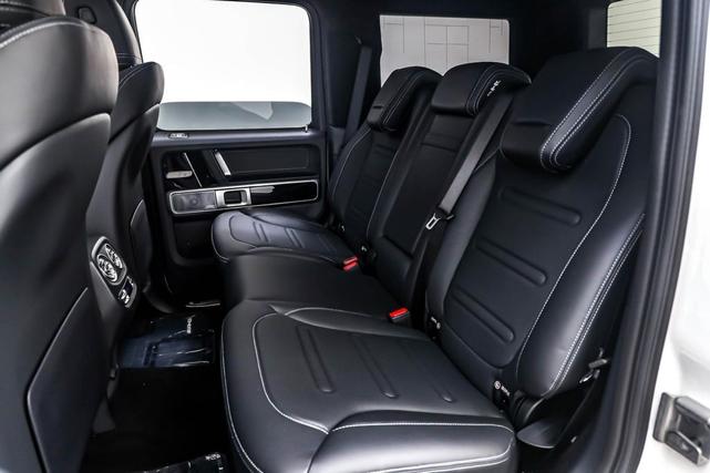 Photo of 2025 MANUFAKTUR Moonlight White Metallic Mercedes-Benz G-Class