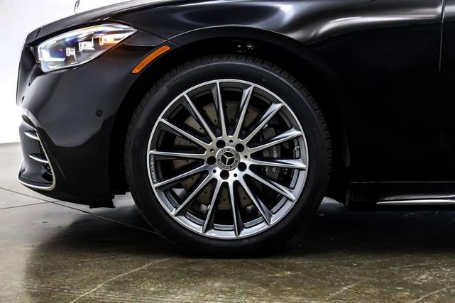 Photo of 2025 Black Mercedes-Benz S-Class
