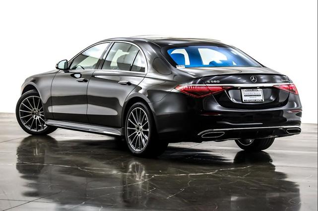 Photo of 2025 Black Mercedes-Benz S-Class