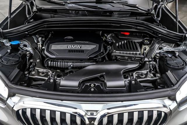 Photo of 2021 Glacier Silver Metallic BMW X1