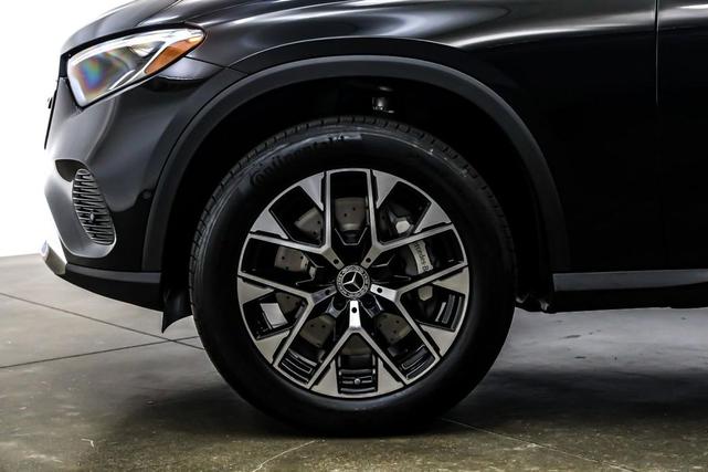 Photo of 2025 Black Mercedes-Benz GLC 350e