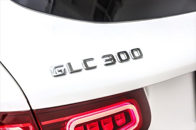 Photo of 2022 Polar White Mercedes-Benz GLC 300