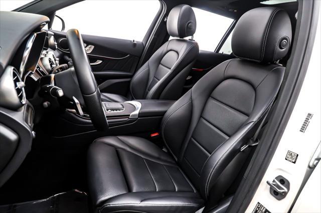 Photo of 2022 Polar White Mercedes-Benz GLC 300