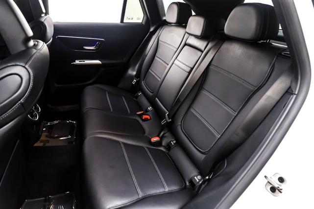 Photo of 2025 Polar White Mercedes-Benz GLC 300