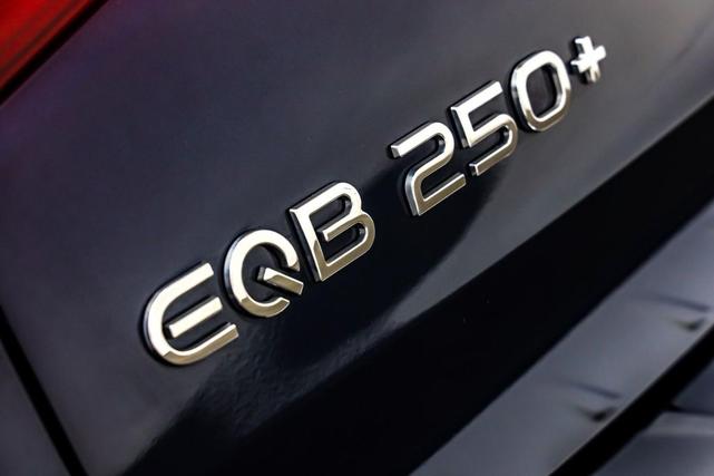 Photo of 2023 Denim Blue Metallic Mercedes-Benz EQB 250