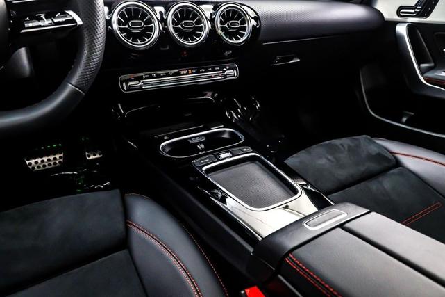Photo of 2024 Polar White Mercedes-Benz CLA 250
